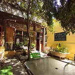 Escarabajo Hostel (Adults Only)